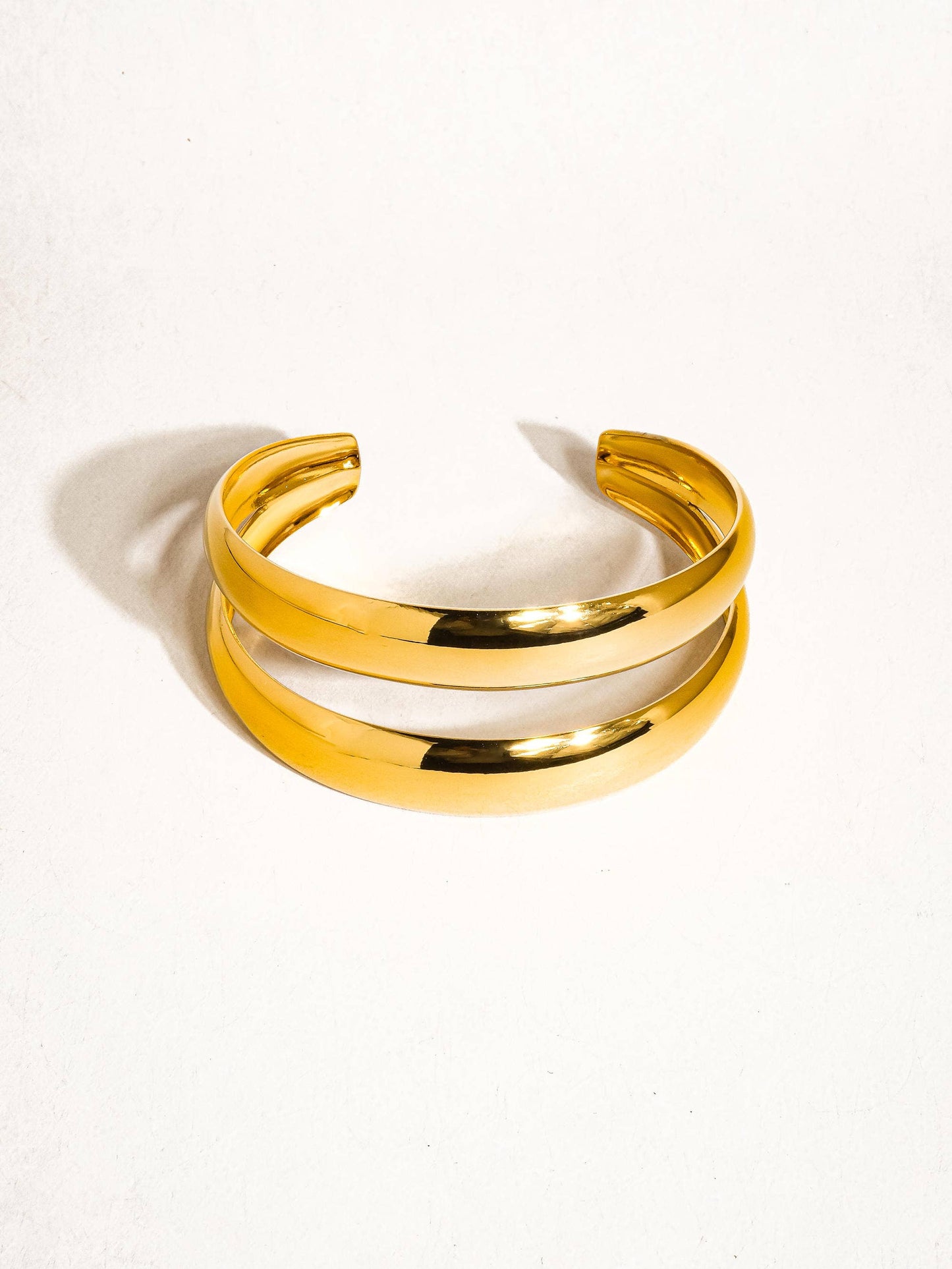 Ronan 18K Gold Non-Tarnish Layered Round Bangle: Yellow Gold