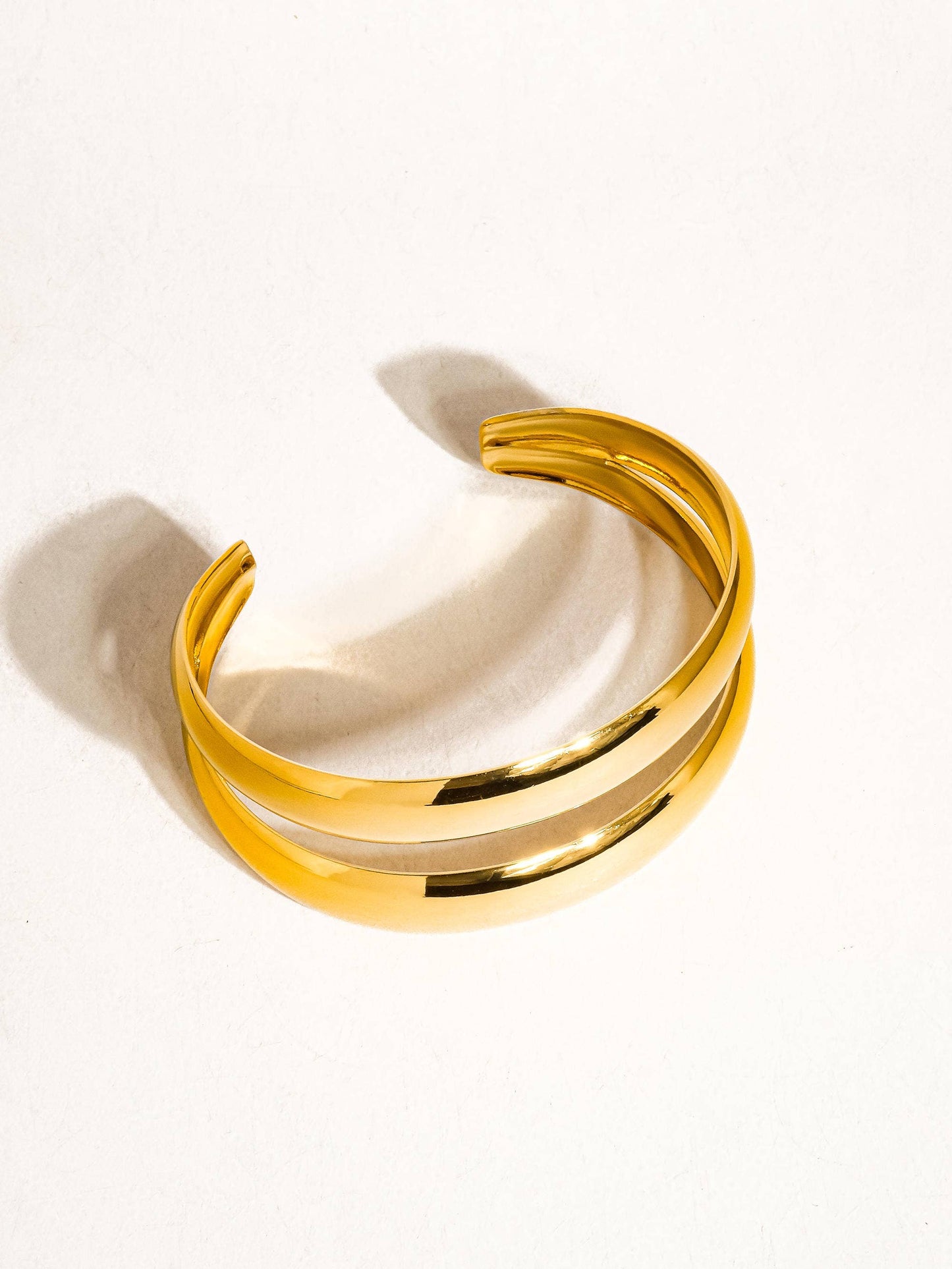 Ronan 18K Gold Non-Tarnish Layered Round Bangle: Yellow Gold